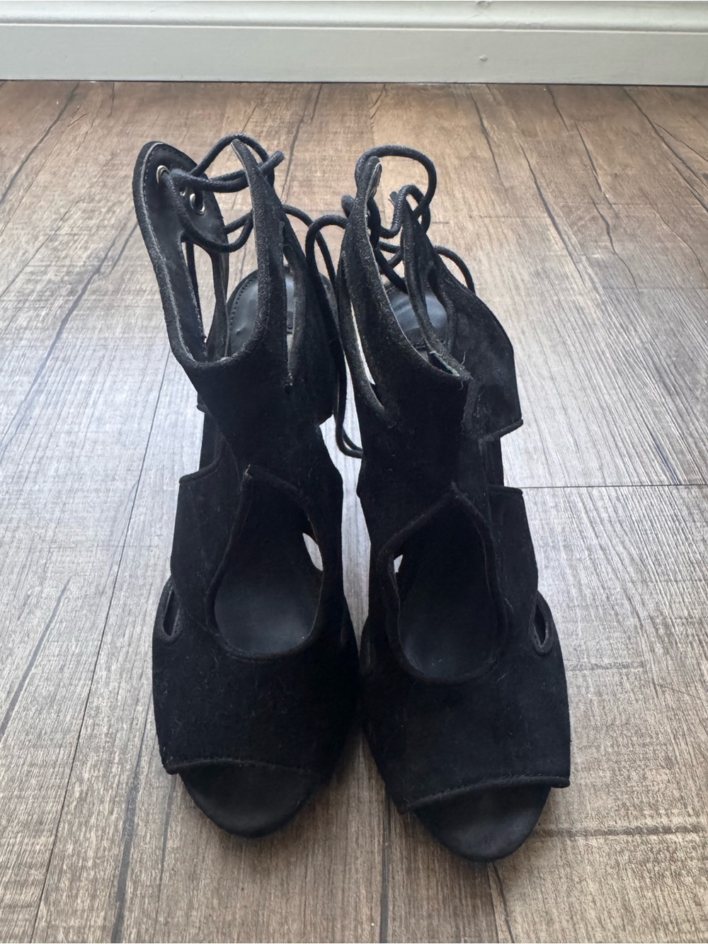 Steve Madden Black Suede Lace-Up Women's Heels, Size 6